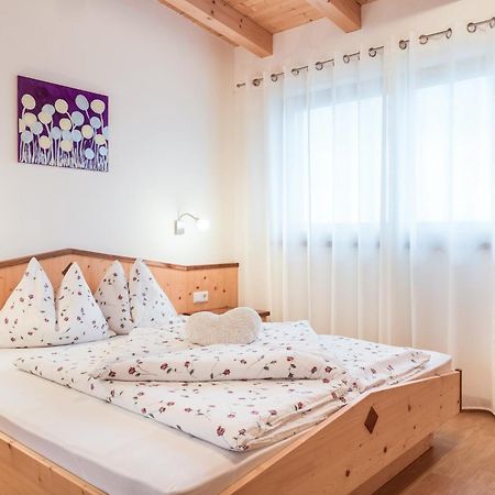 Hofschenke Pfeiftal - Heuduft Apartamento San Martino In Passiria  Exterior foto
