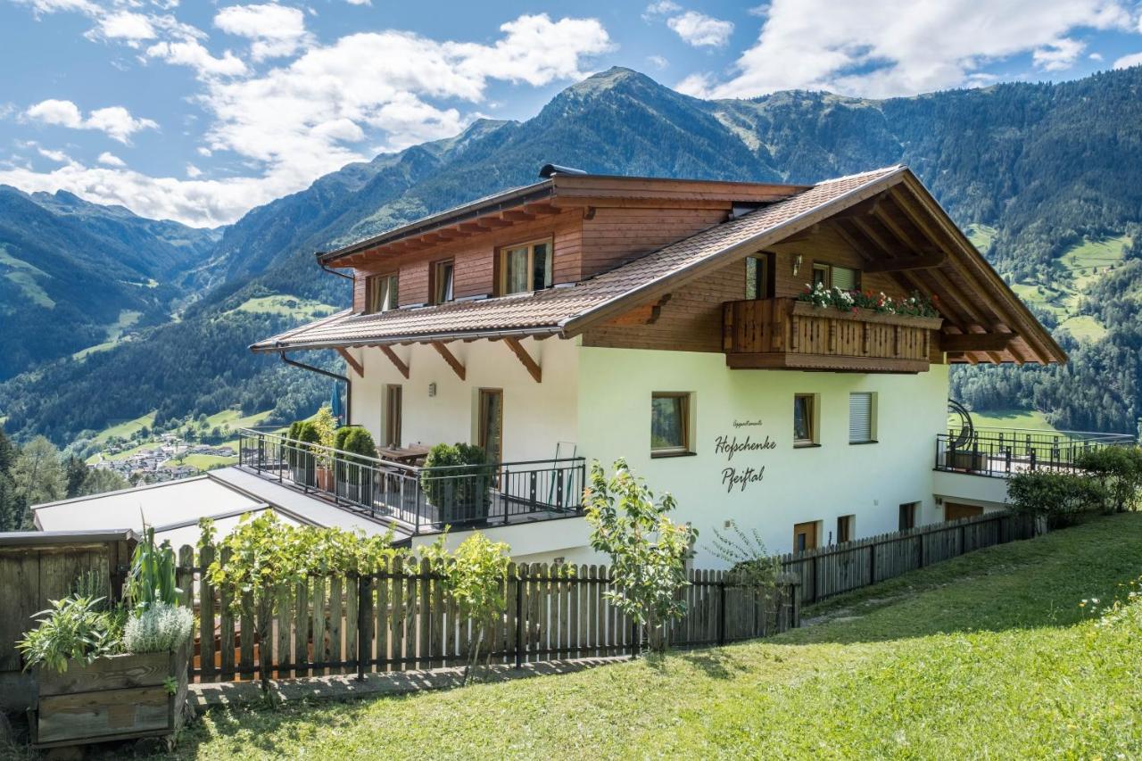 Hofschenke Pfeiftal - Heuduft Apartamento San Martino In Passiria  Exterior foto