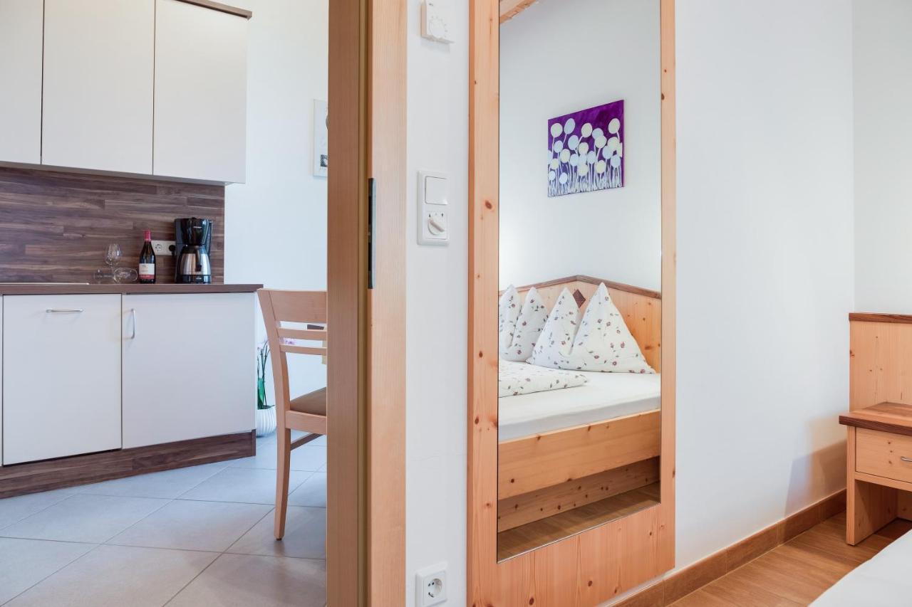 Hofschenke Pfeiftal - Heuduft Apartamento San Martino In Passiria  Exterior foto
