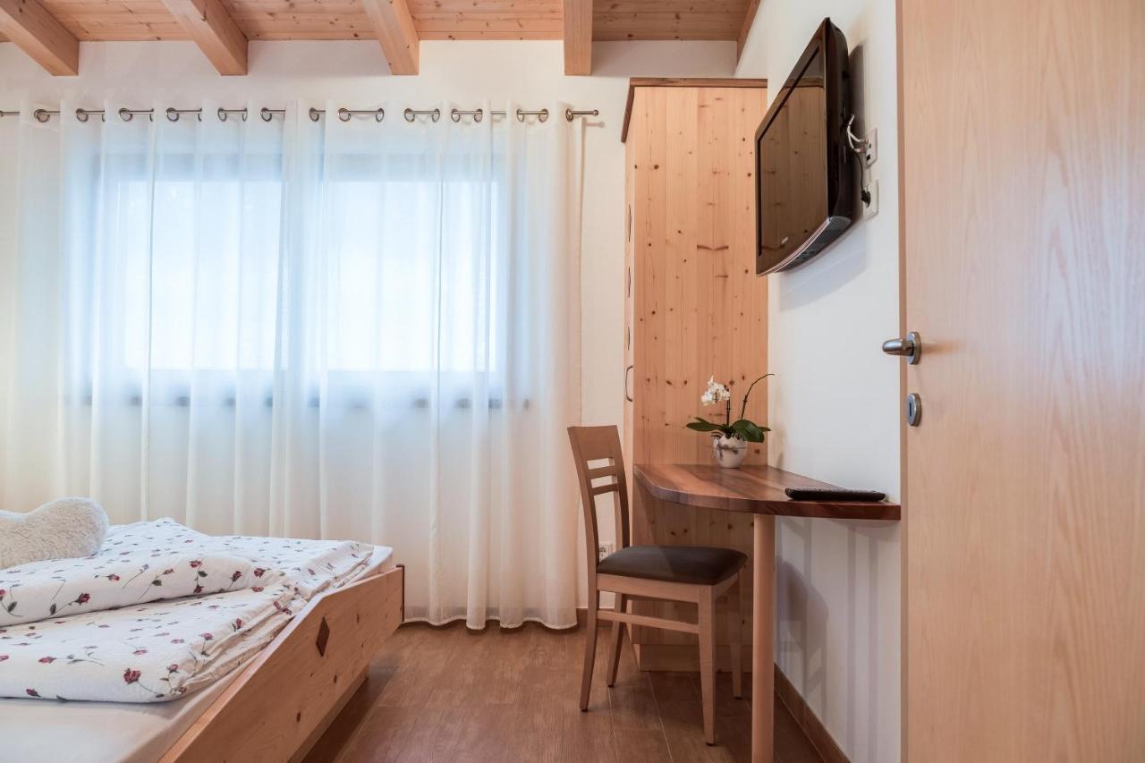 Hofschenke Pfeiftal - Heuduft Apartamento San Martino In Passiria  Exterior foto